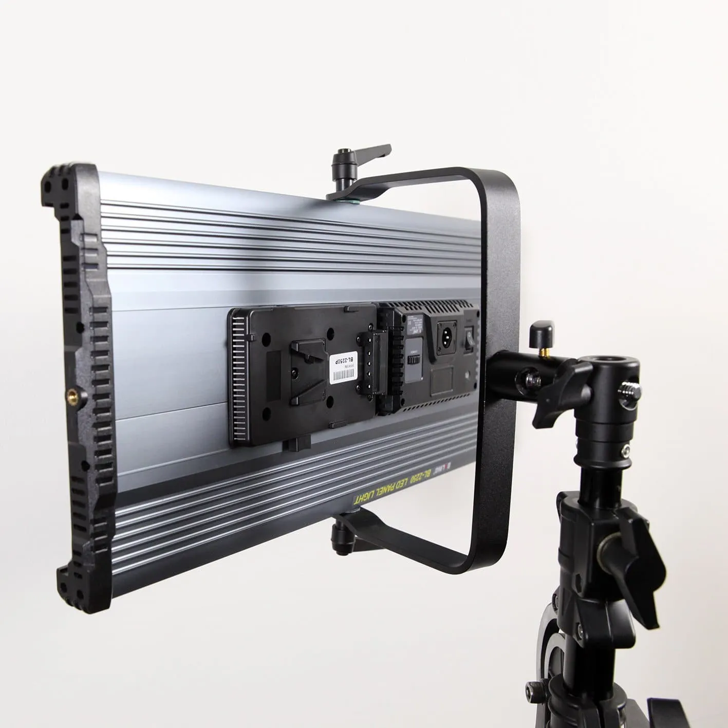 Boling 3x 2250P LED Video & Photography Continuous Portable Lighting Kit (21,100 Lumens at 1M)