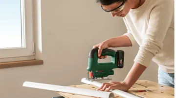 Bosch DIY | EasySaw 18V-70 Cordless Jigsaw Solo